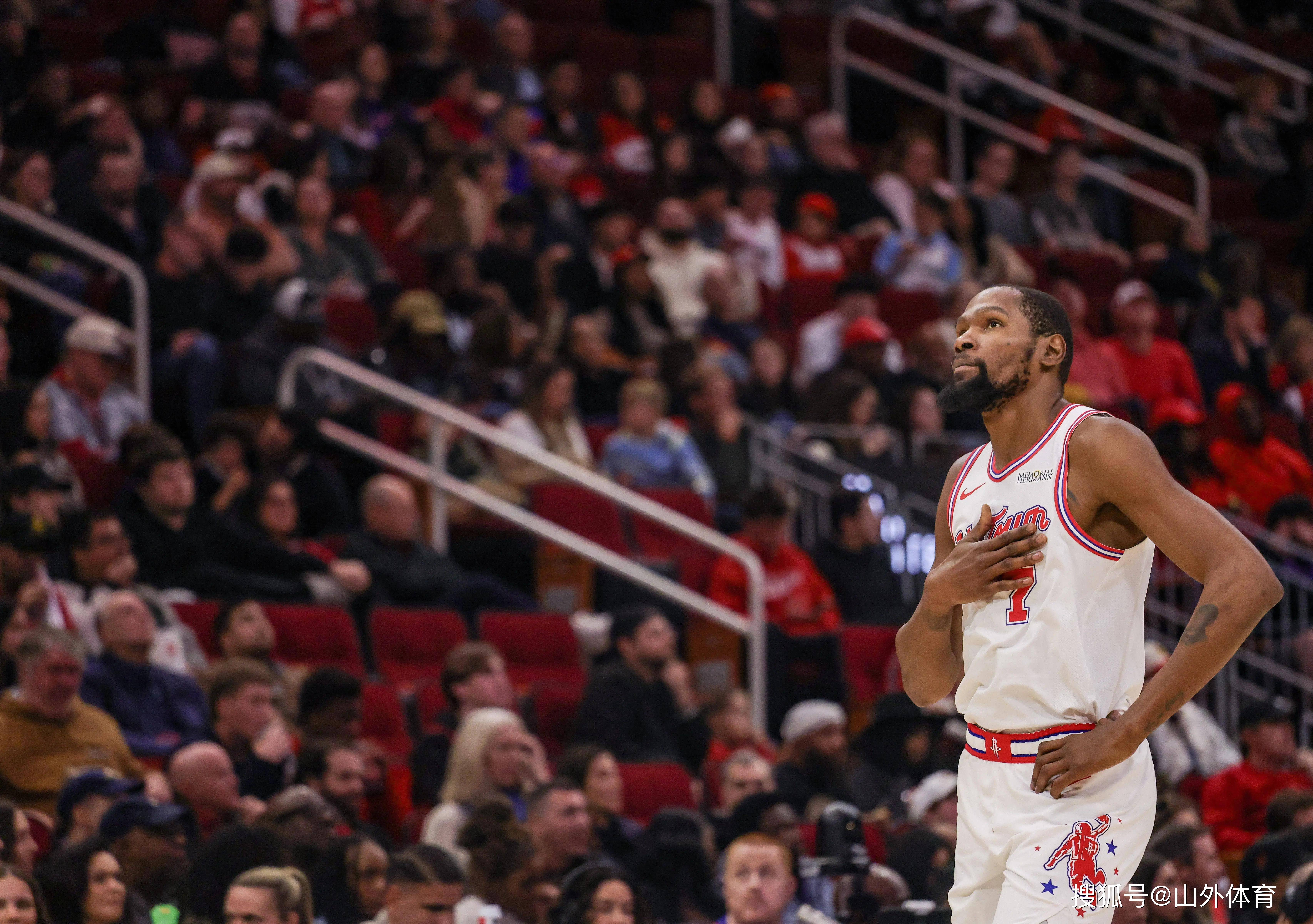 九游娱乐-包含杜兰特新星赛况扑朔迷离表现惊艳，美国队未来可期！的词条