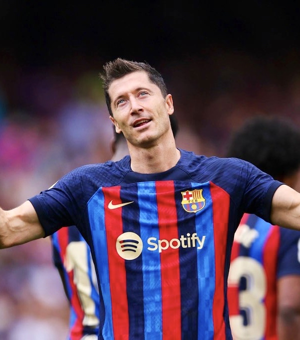 九游体育-莱万多夫斯基在尤文图斯比赛中连败，绝杀引发热议！的简单介绍